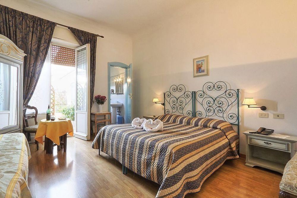 소조르노 소니아 피렌체 B&B 외부 사진