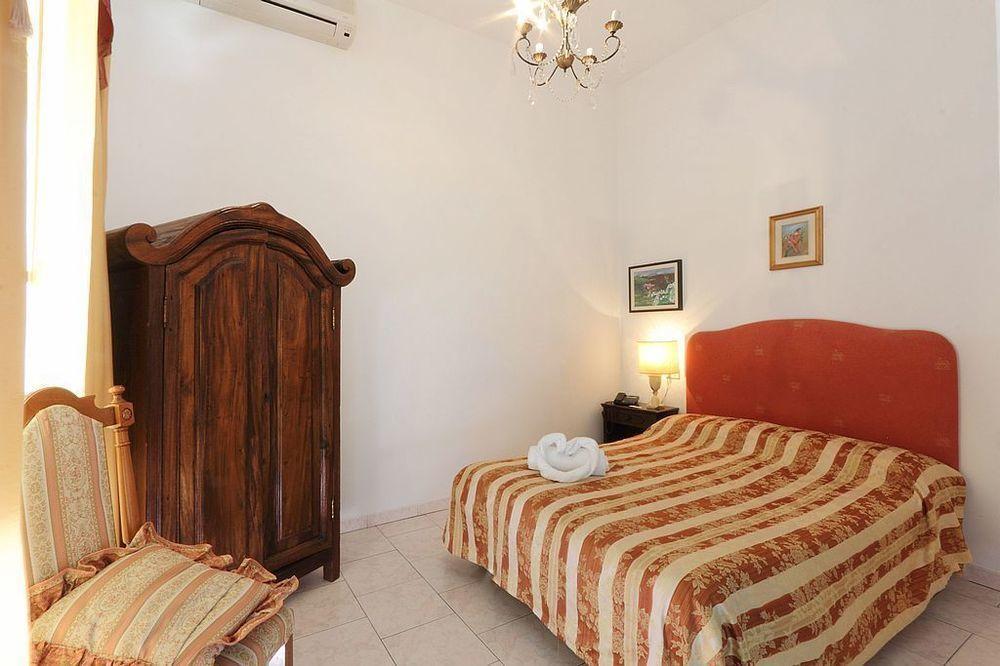 소조르노 소니아 피렌체 B&B 외부 사진