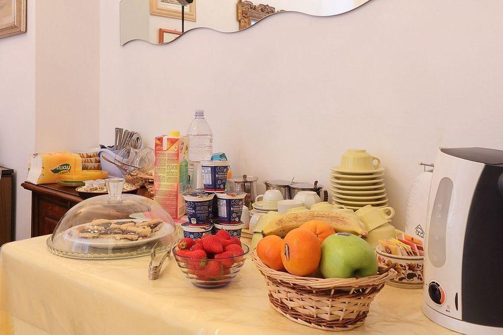 소조르노 소니아 피렌체 B&B 외부 사진