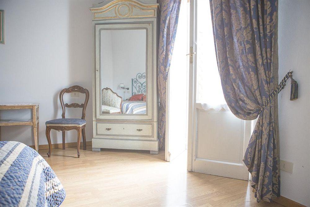소조르노 소니아 피렌체 B&B 외부 사진