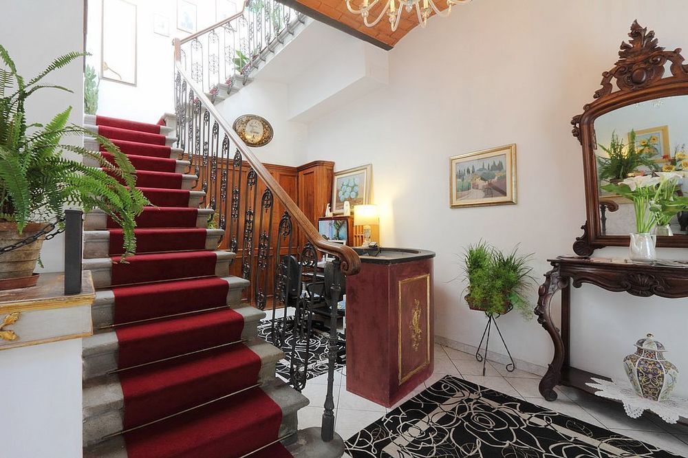 소조르노 소니아 피렌체 B&B 외부 사진