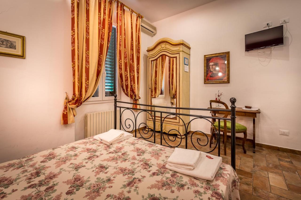 소조르노 소니아 피렌체 B&B 외부 사진